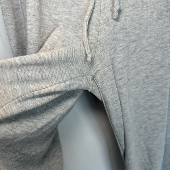 Aritzia Wilfred Free Grey Free Lounge Lo-Rise Sweatpant Size Medium - Picture 6 of 7